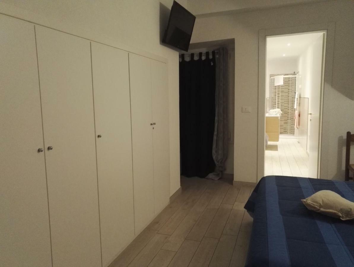 La Casa Nel Borgo Sul Lago Pisogne Exterior foto